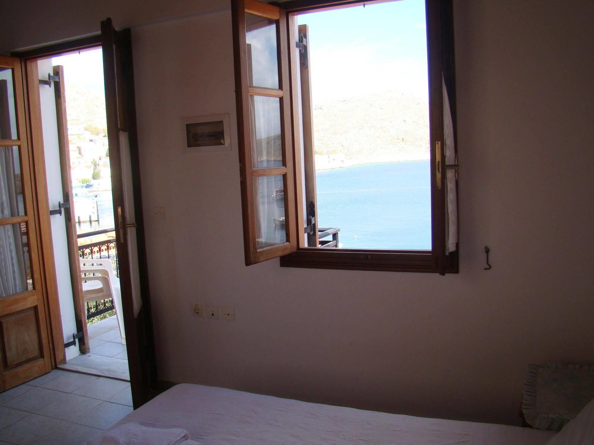 Отель Halki Sea House Экстерьер фото